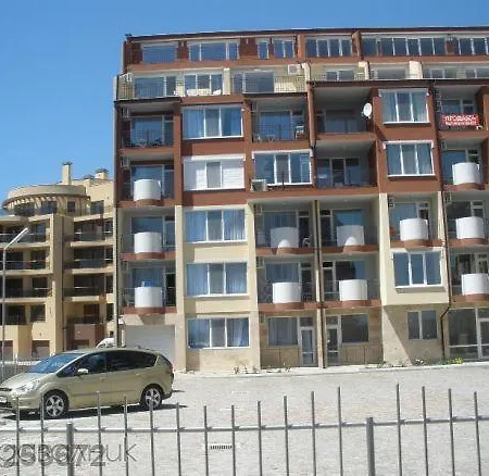 Apartment Marinakievi Pomorie